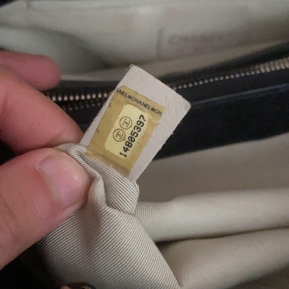 Chanel Grand Shopping Tote - Picture 12 of 17